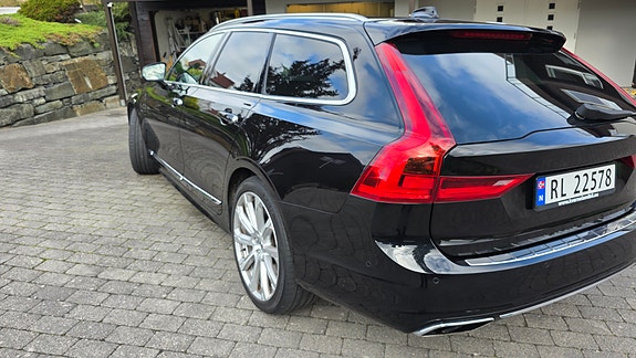 Volvo V90 27 of 30