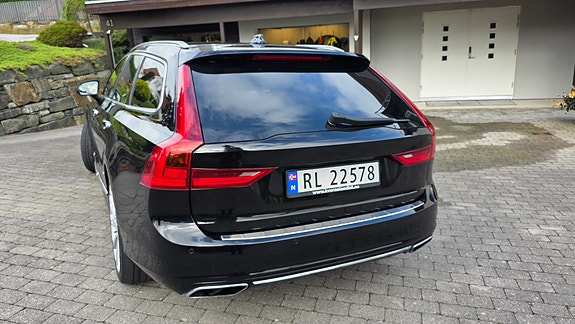 Volvo V90 28 of 30