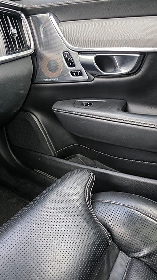 Volvo V90 18 of 30
