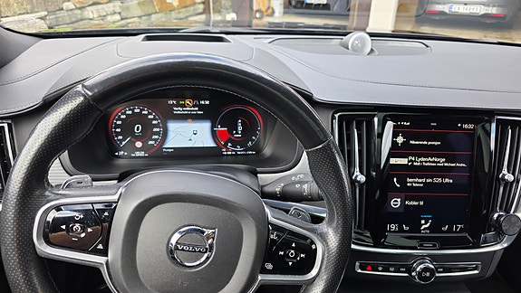 Volvo V90 21 of 30