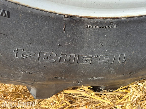 Ford 5610 II 13 of 16