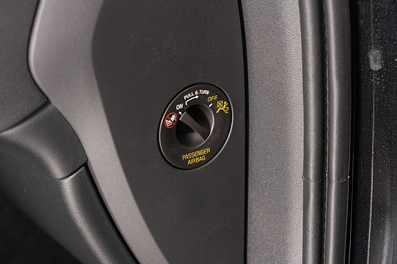 Volvo EX40 30 of 30