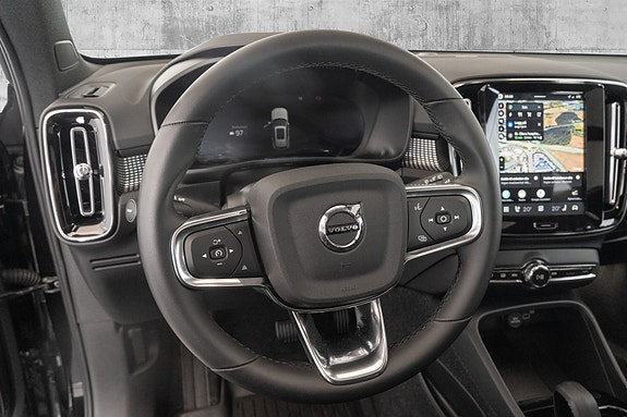 Volvo EX40 19 of 30