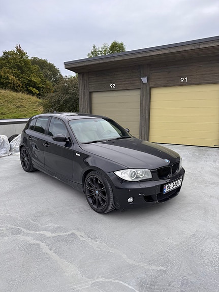 BMW 120d 2 of 6
