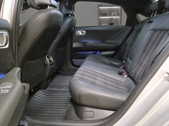 Hyundai Ioniq 6 26 of 29