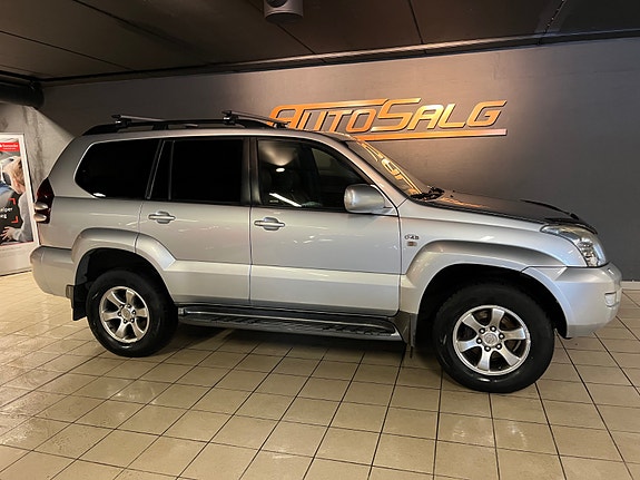 Toyota Land Cruiser 8 of 30