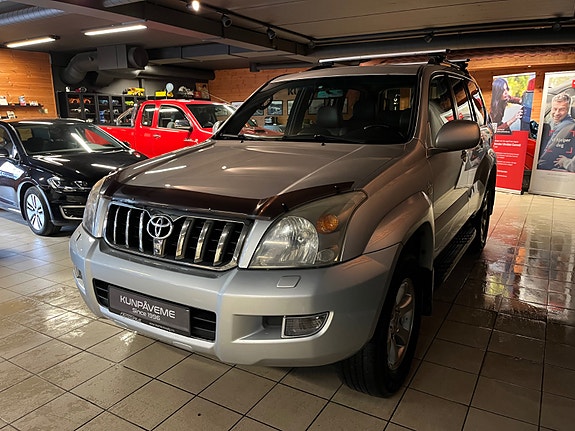 Toyota Land Cruiser 5 of 30