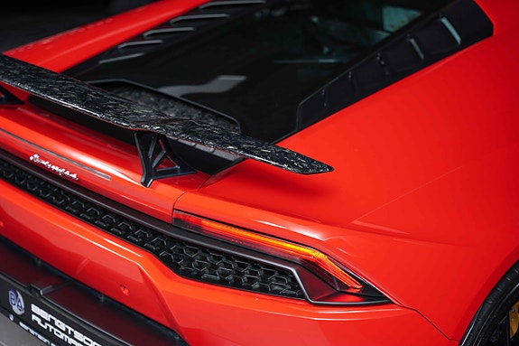 Lamborghini Huracan 21 of 30