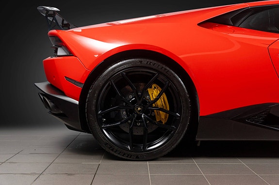 Lamborghini Huracan 18 of 30