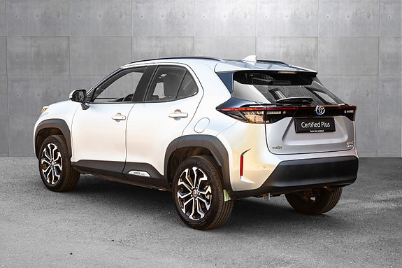Toyota Yaris Cross 2 of 20