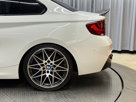 BMW M235i 23 of 30