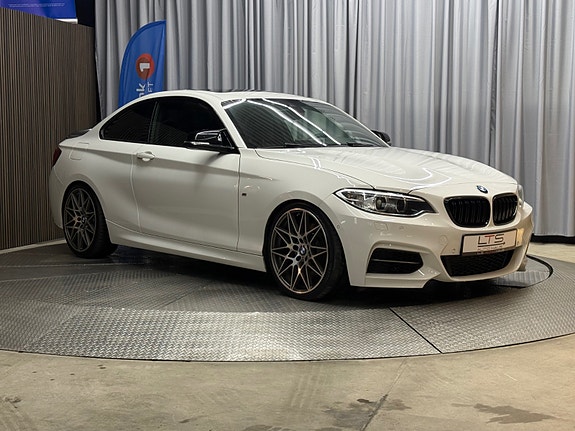 BMW M235i 9 of 30