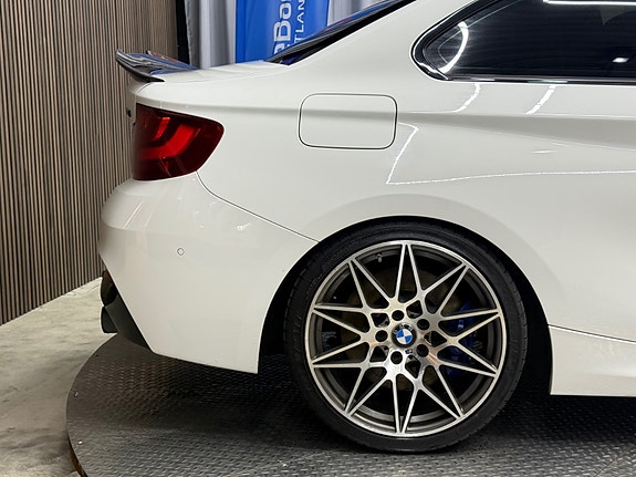 BMW M235i 10 of 30