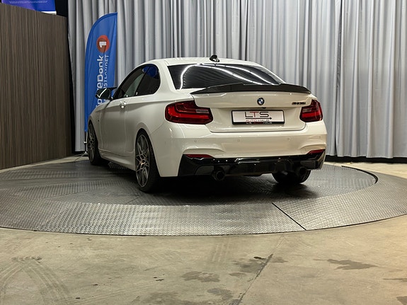 BMW M235i 18 of 30