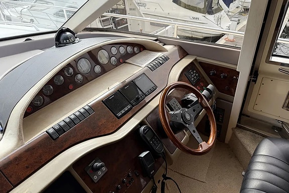 2000 Princess 65 Fly 5 Cabinersversjon 7 of 15