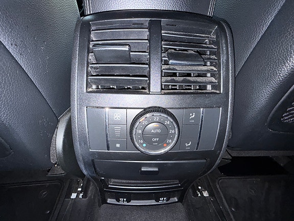 Mercedes-Benz ML320 29 of 30