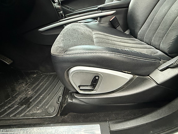 Mercedes-Benz ML320 24 of 30