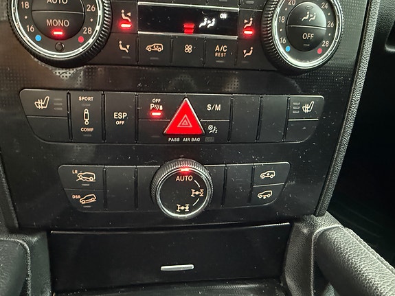 Mercedes-Benz ML320 20 of 30