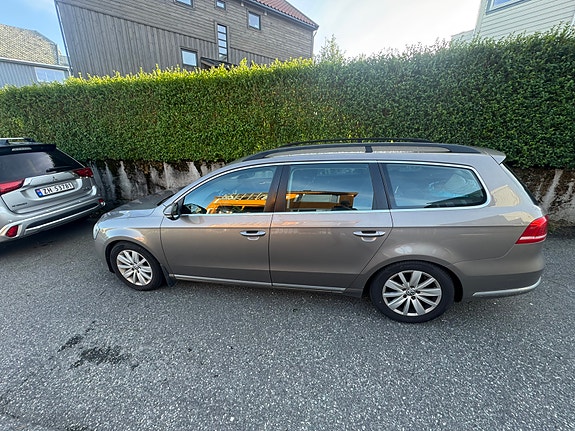 Volkswagen Passat 5 of 8