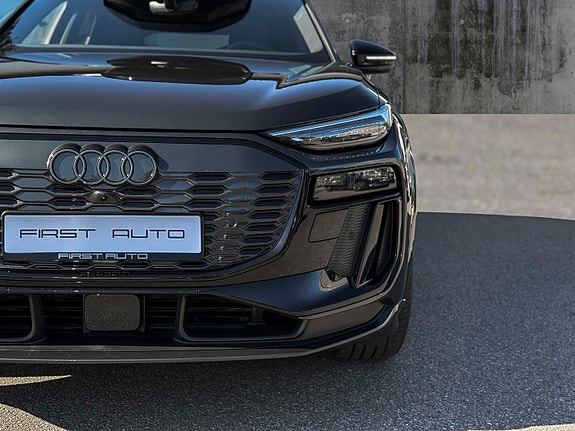 Audi Q6 e-tron 3 of 27