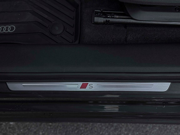 Audi Q6 e-tron 19 of 27
