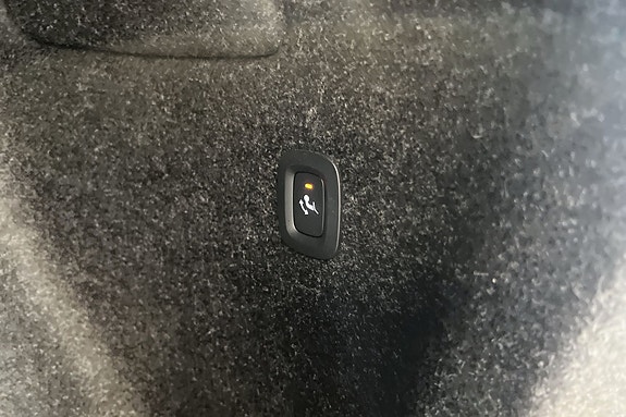 Volvo XC40 27 of 28