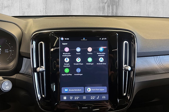 Volvo XC40 19 of 28