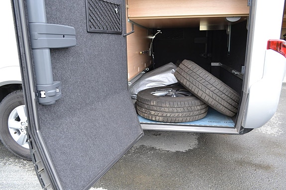 Hymer B690MC 17 of 30
