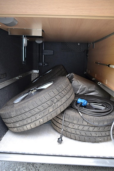 Hymer B690MC 12 of 30
