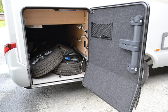 Hymer B690MC 11 of 30