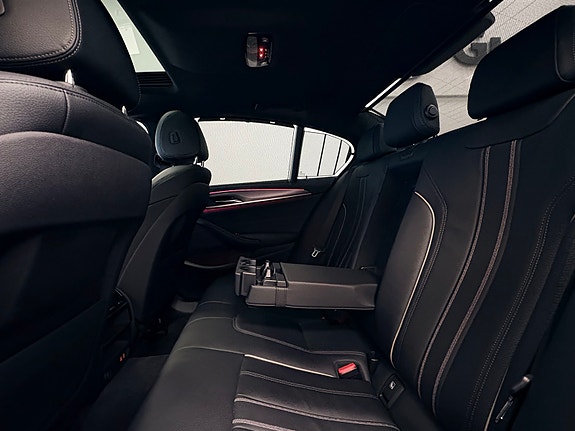 BMW 530e 27 of 28