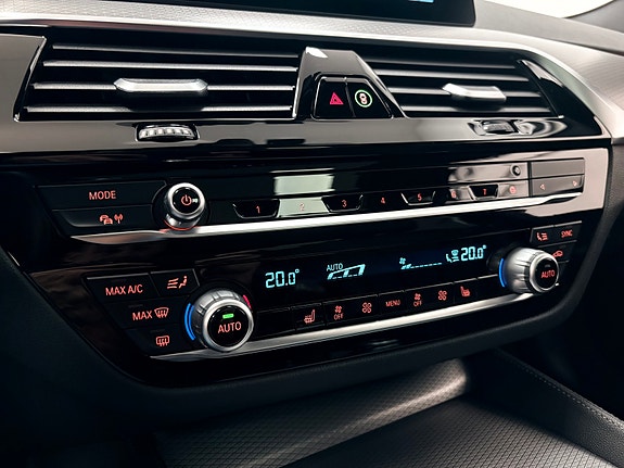 BMW 530e 21 of 28