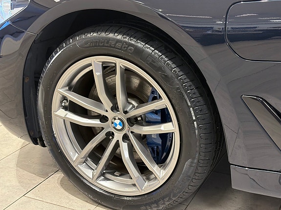 BMW 530e 5 of 28