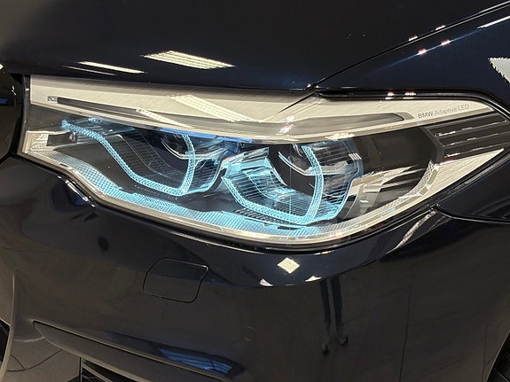 BMW 530e 3 of 28