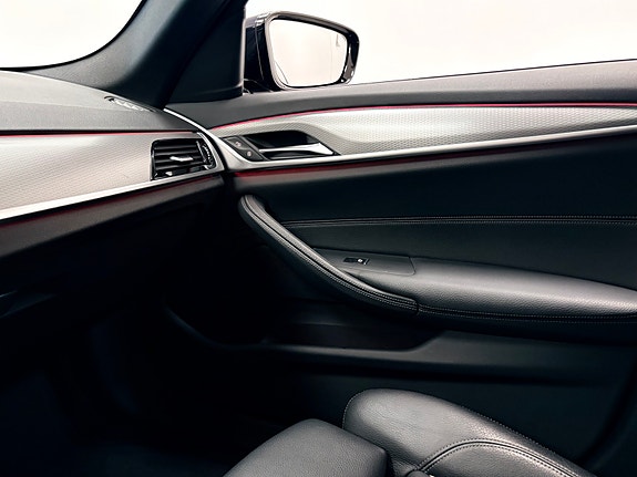 BMW 530e 20 of 28