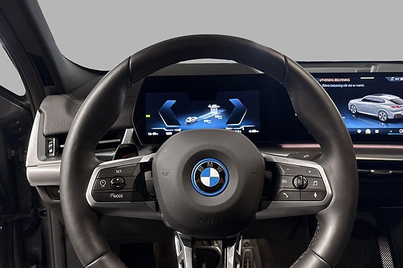BMW iX2 6 of 15