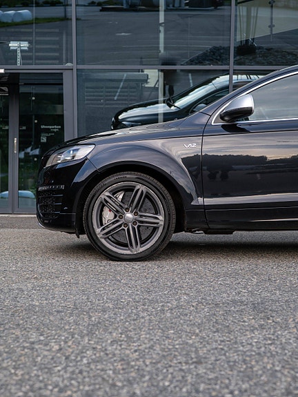 Audi Q7 4 of 30