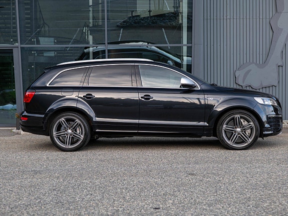 Audi Q7 10 of 30