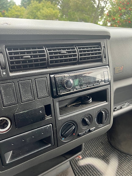 Volkswagen Caravelle 10 of 10