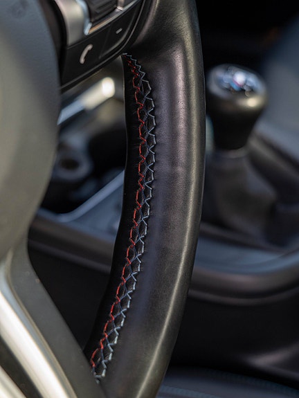 BMW M2 24 of 30