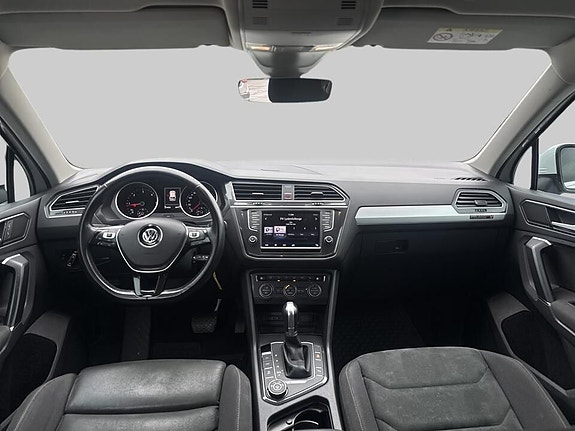 Volkswagen Tiguan 15 of 17