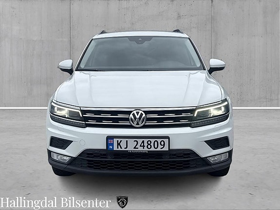 Volkswagen Tiguan 2 of 17