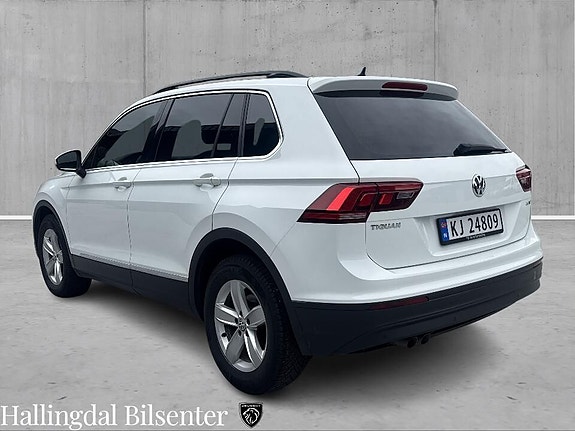 Volkswagen Tiguan 5 of 17