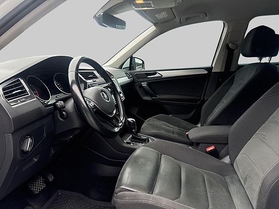 Volkswagen Tiguan 9 of 17