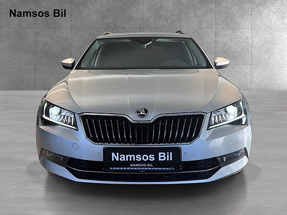 Skoda Superb 2 of 20