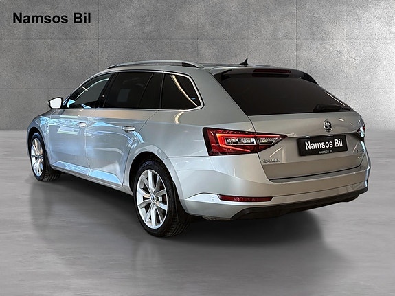 Skoda Superb 7 of 20