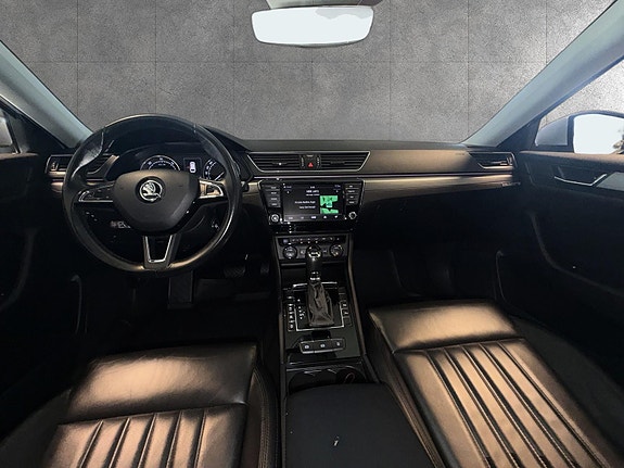Skoda Superb 13 of 20