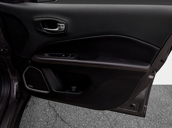 Jeep Compass 26 of 29