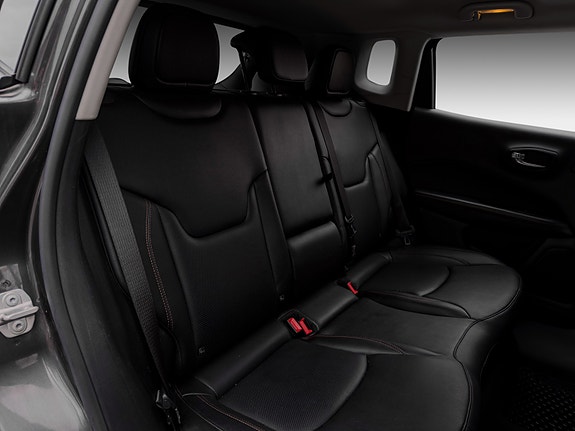 Jeep Compass 25 of 29