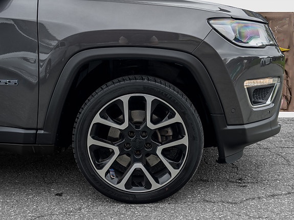 Jeep Compass 4 of 29